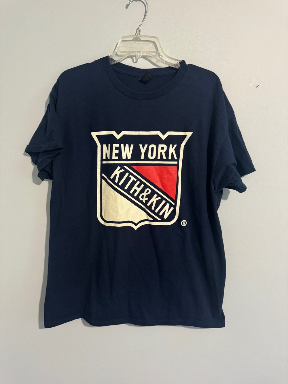 Kith and Kin New York Shield Graphic Tee - Navy, White, Red - XL